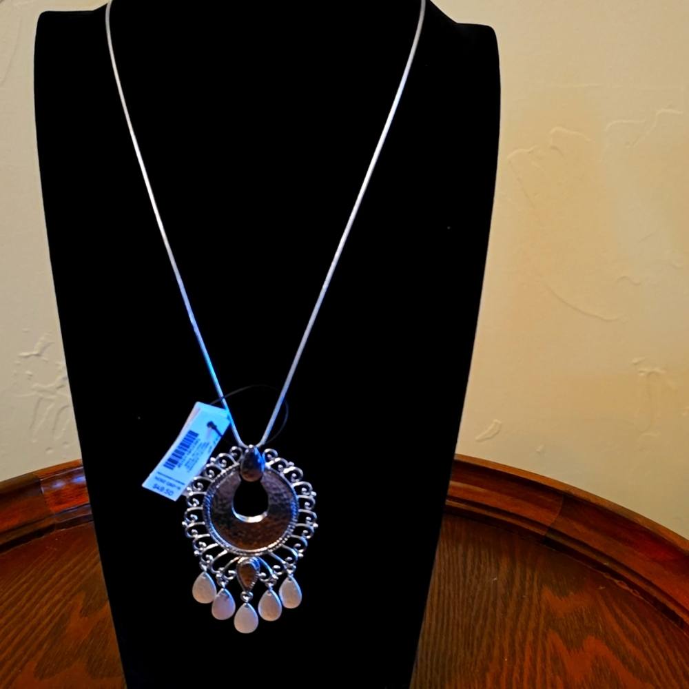 Chico's -Necklace